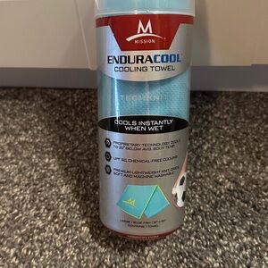 NWT Brand new, never used Mission Enduracool Cooling Towel
